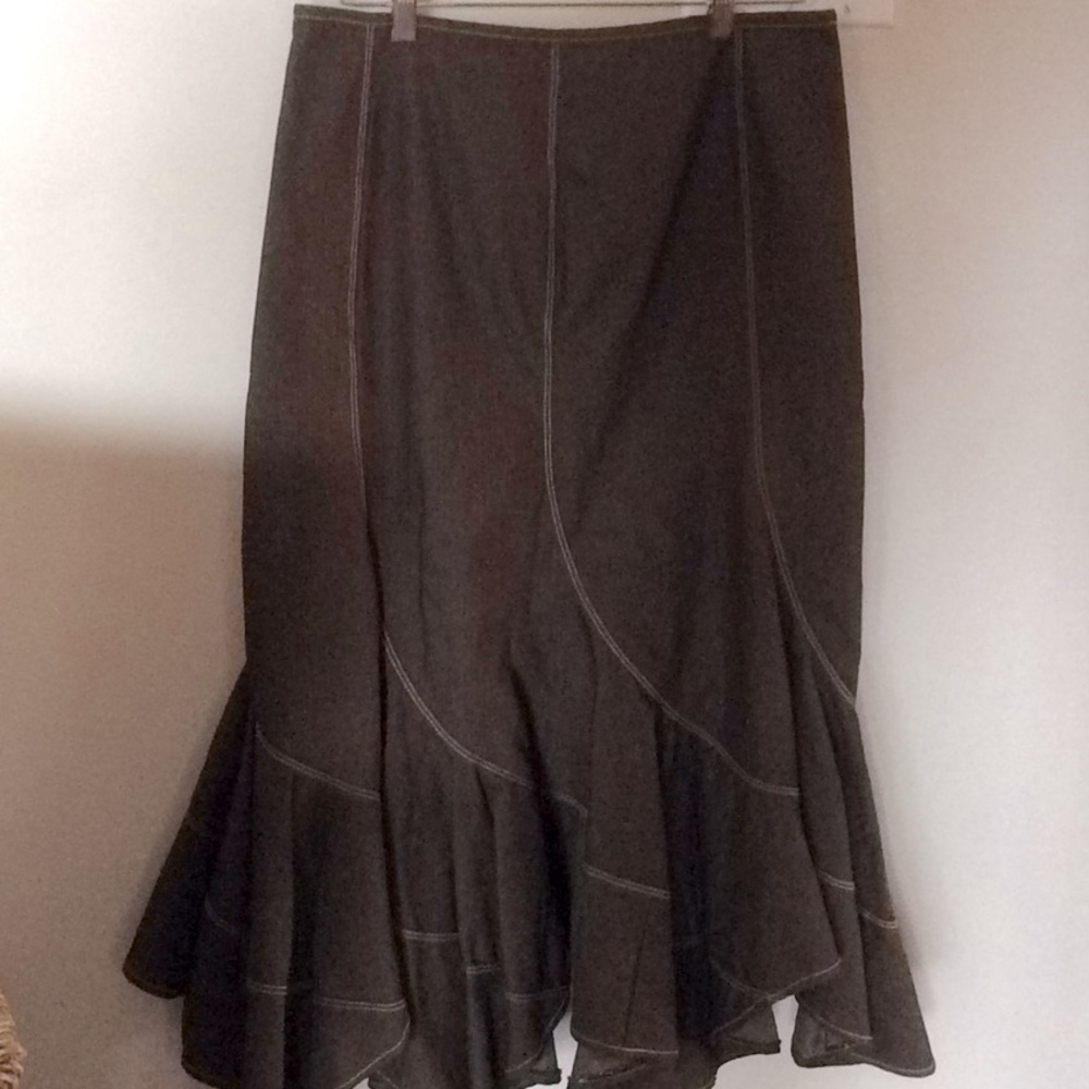DENIM FITTED/ FLARED AT BOTTOM  BROWN SKIRT MIDI